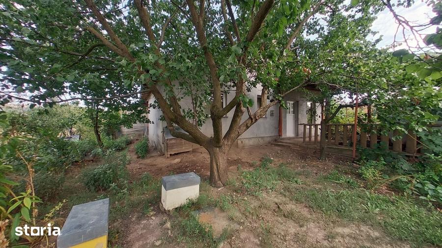 Casă cu 3 camere cu Teren 1530 Mp în Șiria