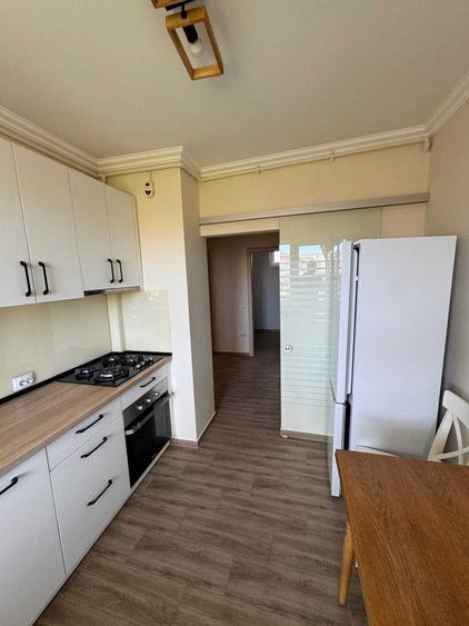 Apartament cu 2 camere decomandat în Lazaret