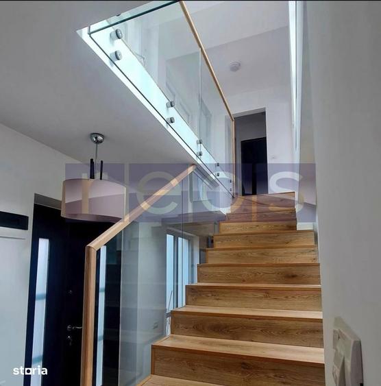 Casă cu 5 camere cu Teren 173 Mp în Polonă