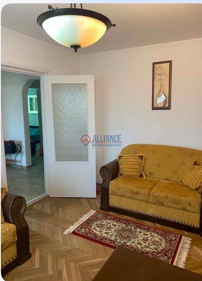 Apartament cu 3 camere decomandat în Tomis Nord