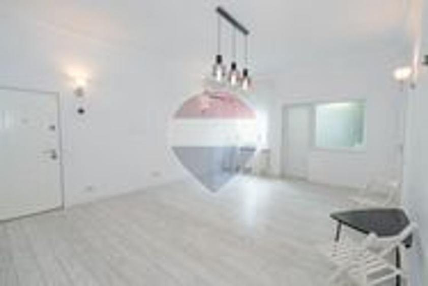 Apartament de inchiriat, 137 mp, central, curte proprie - 14