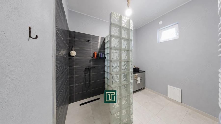 Casă cu Teren 720 Mp în Grădiște