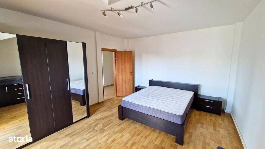 Apartament cu 3 camere în Steaua