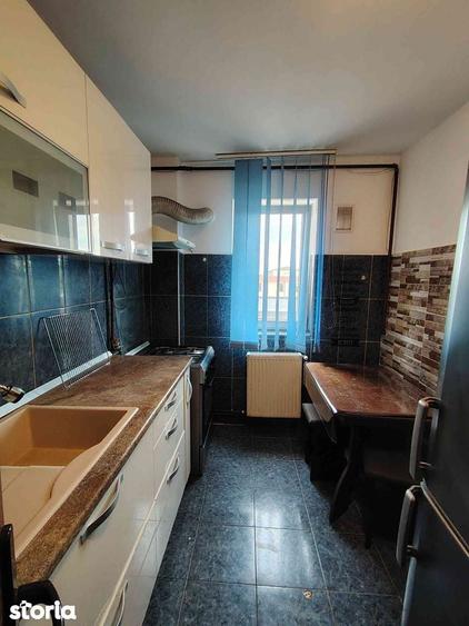 Apartament cu 2 camere semidecomandat în Micro 9