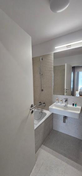 Apartament cu 2 camere semidecomandat, mobilat în Floreasca