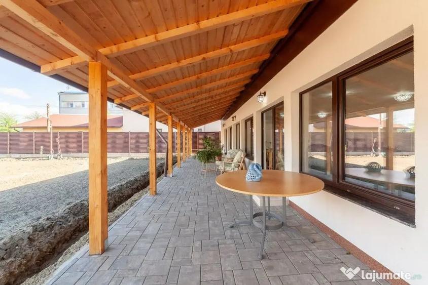 Casă cu 1 camere cu Teren 1000 Mp în Central