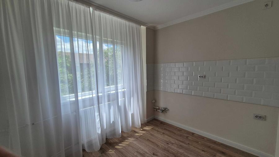 Apartament cu 2 camere semidecomandat în Rogerius