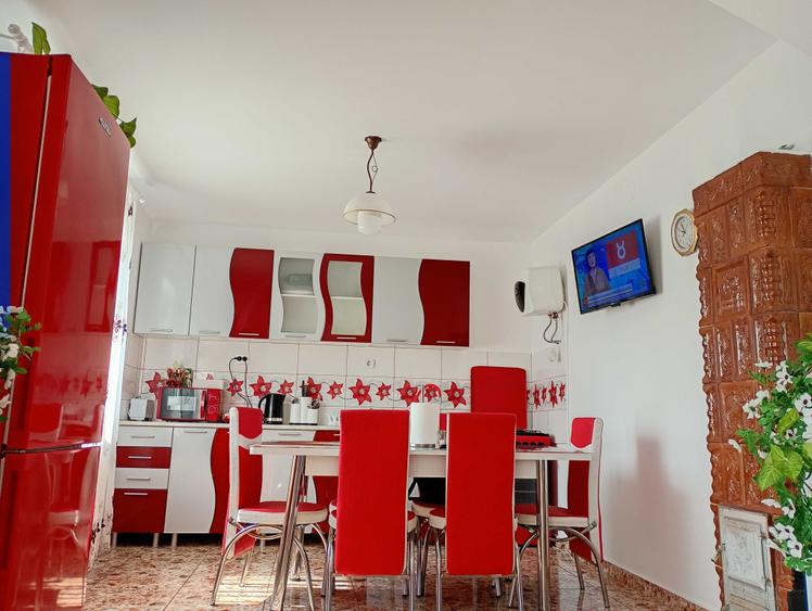 Casă cu 2 camere în Nisipari