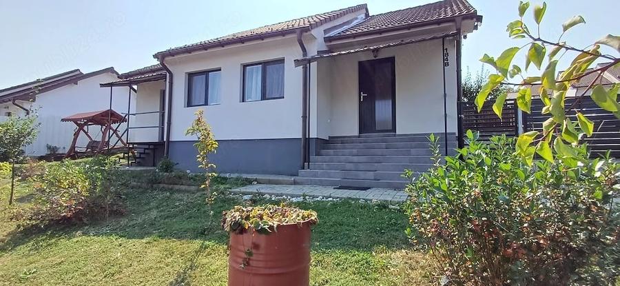 Casă cu Teren 400 Mp în Central
