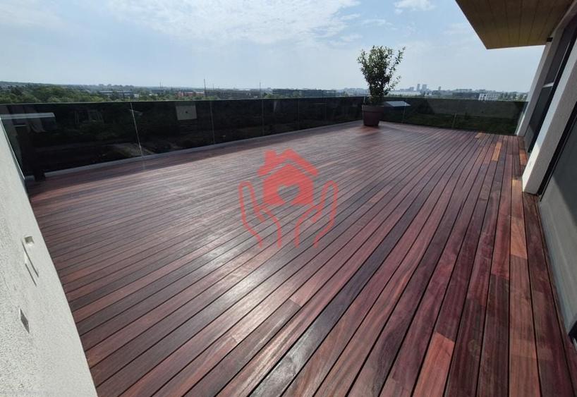Apartament cu 5 camere semidecomandat în Băneasa