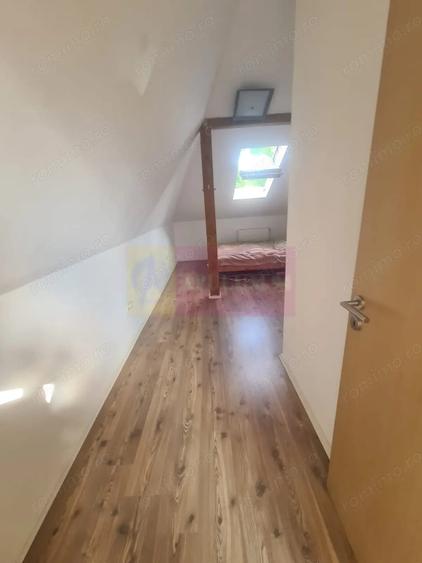 Casă cu 6 camere cu Teren 6600 Mp în Cornu