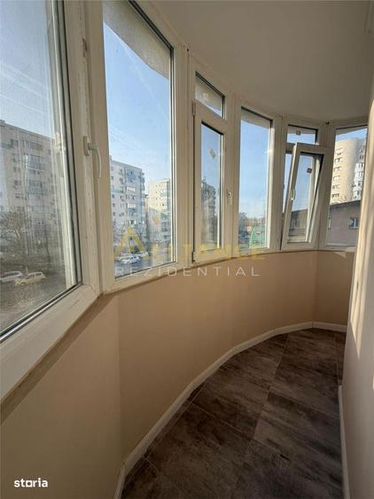 Apartament cu 3 camere decomandat în Apărătorii Patriei