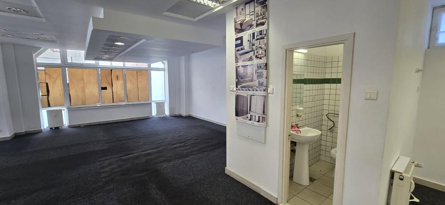 Spațiu comercial, de 108 mp, în Central