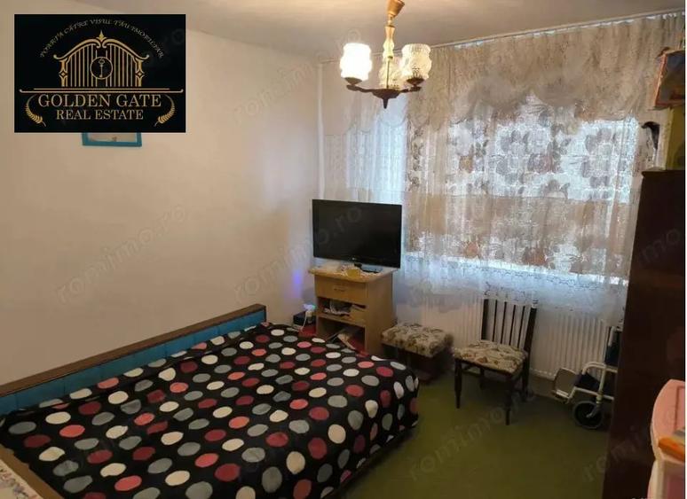Apartament cu 3 camere semidecomandat în Dristor