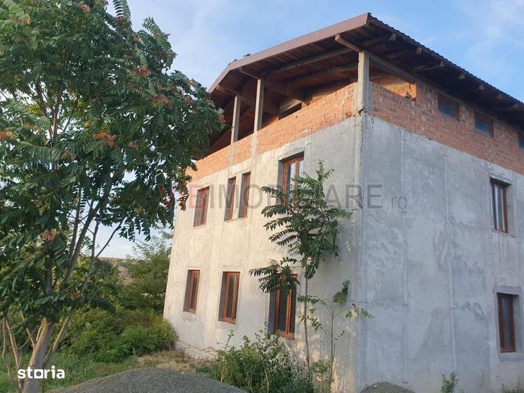 Spațiu comercial, de 1,200 mp, în Central