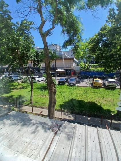 Apartament cu 3 camere decomandat în Delfinariu