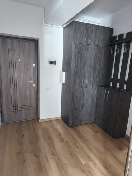 Apartament cu 2 camere decomandat în Noua