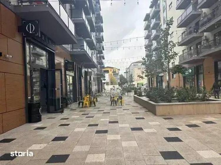 Spațiu comercial, de 84 mp, în Central