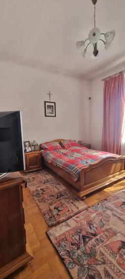 Casă cu 5 camere cu Teren 650 Mp în Central
