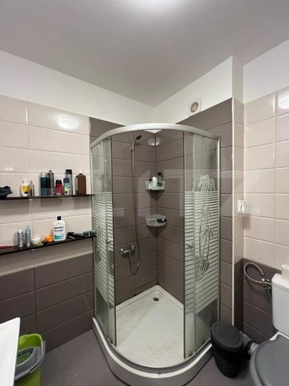 Apartament cu 2 camere semidecomandat, mobilat în Sopor