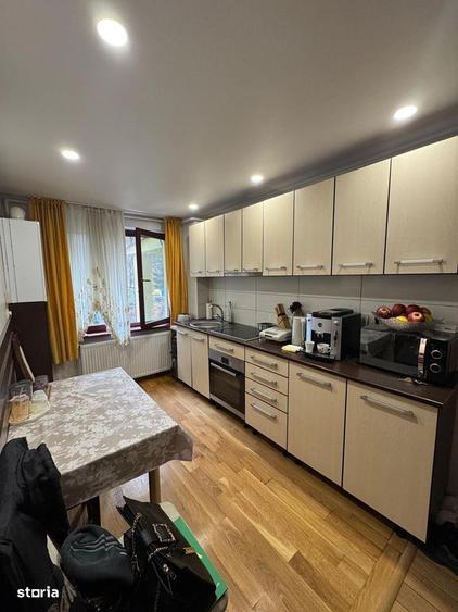 Apartament cu 2 camere semidecomandat în Central — fotografia 1