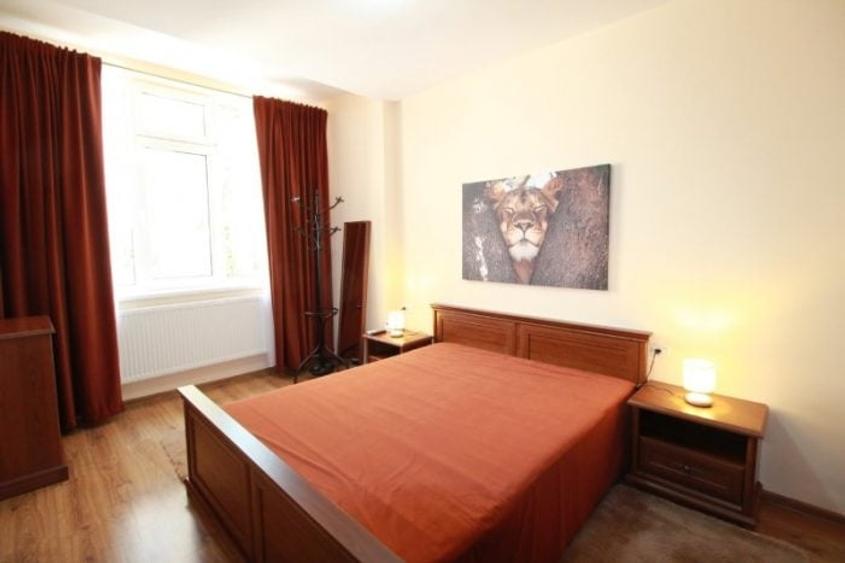 Apartament cu 2 camere semidecomandat, mobilat în Romană
