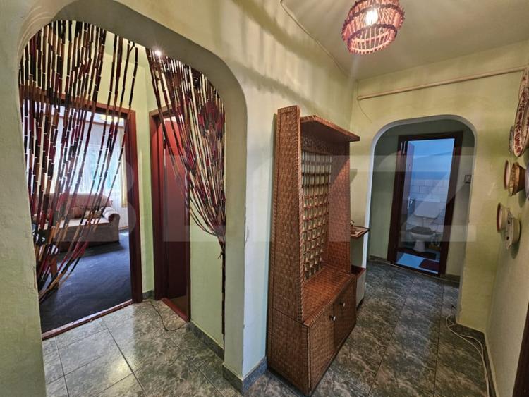Apartament cu 4 camere decomandat în Central