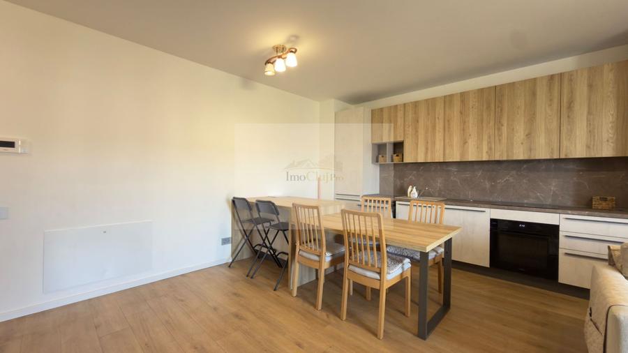 Apartament cu 2 camere semidecomandat, mobilat în Semicentral