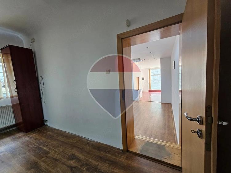 Spațiu comercial, de 70 mp, în Central