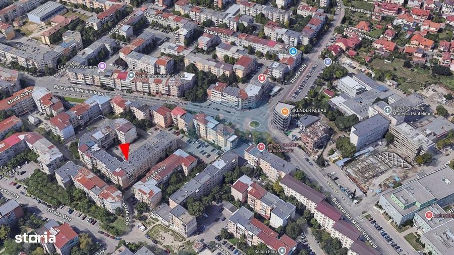 Apartament cu 4 camere decomandat în Central