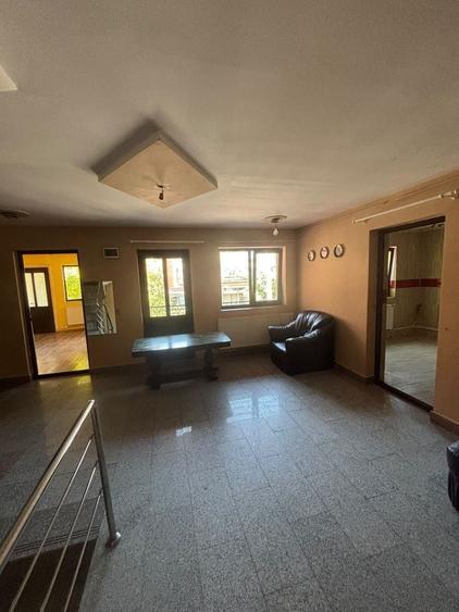 Casă cu 4 camere cu Teren 700 Mp în Ferentari