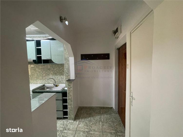 Apartament cu 2 camere semidecomandat în Central