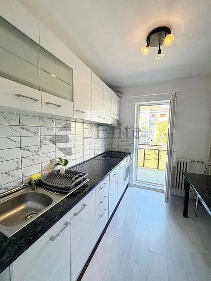 Apartament cu 2 camere decomandat în Dacia