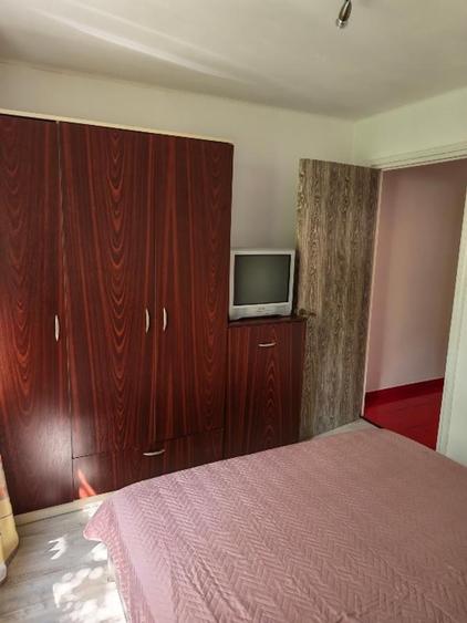Apartament cu 2 camere decomandat, mobilat în Drumul Taberei