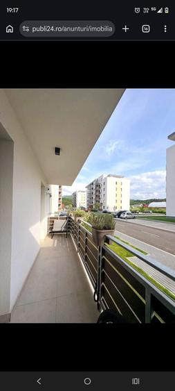 Apartament cu 3 camere decomandat în Sud