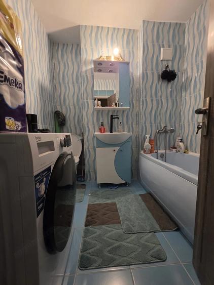 Apartament cu 2 camere decomandat în Ostroveni