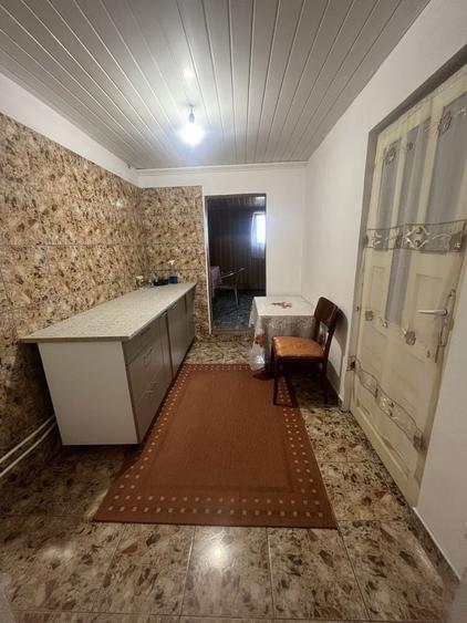 Casă cu 4 camere în Țuglui