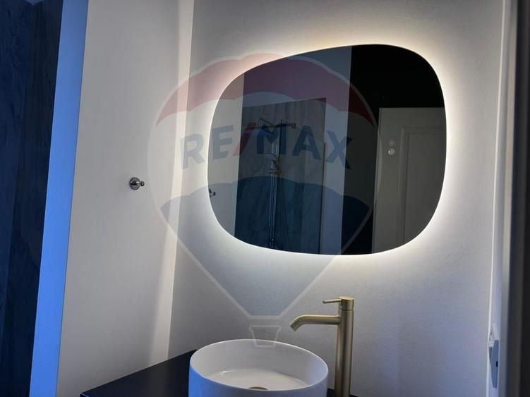 Apartament cu 2 camere decomandat, mobilat în Universitate