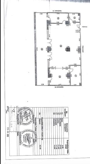 Apartament cu 3 camere semidecomandat, mobilat în Central