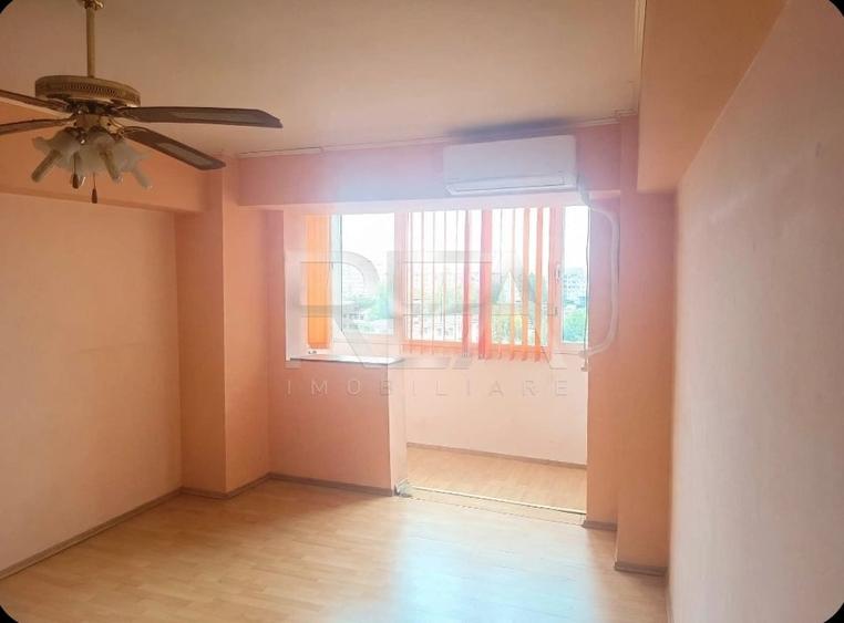 Apartament cu 2 camere semidecomandat în Crângași