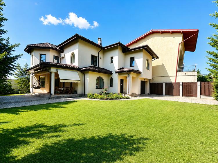 Casă individuală cu 6 camere cu Canalizare în Pipera