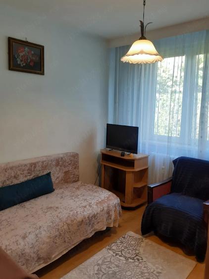 Apartament cu 3 camere semidecomandat în Politehnica