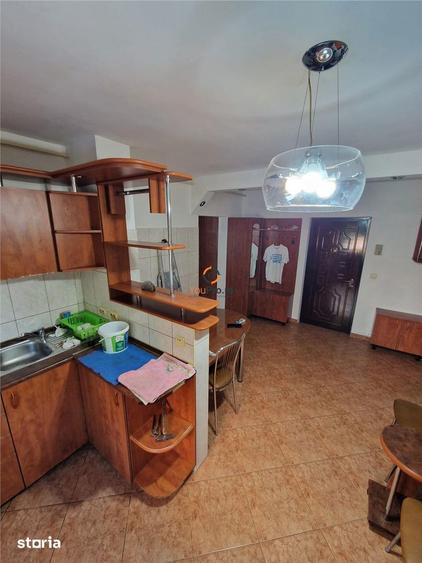 Apartament cu 2 camere decomandat în Steaua