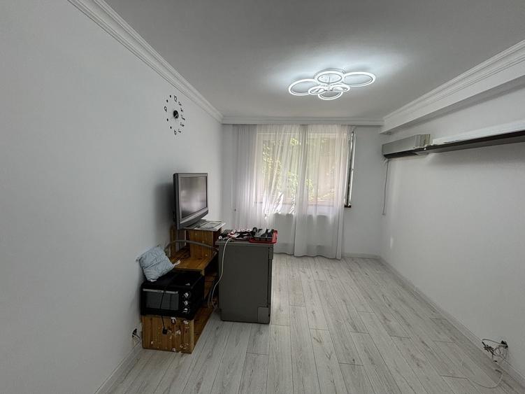 Apartament cu 3 camere semidecomandat, mobilat în Theodor Pallady