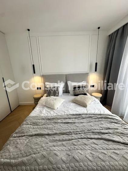 Apartament cu 2 camere semidecomandat, mobilat în Între Lacuri