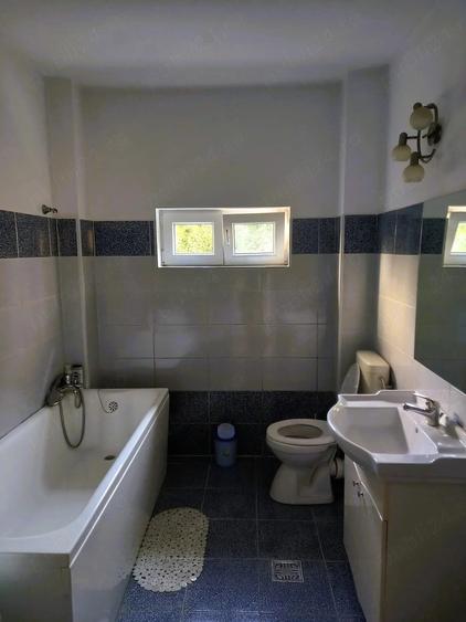 Casă cu 1 camere cu Teren 576 Mp în Domenii