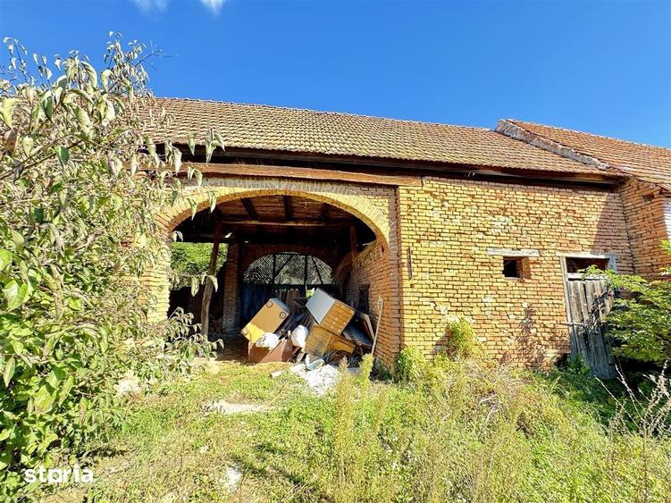 Casă cu 2 camere cu Teren 1278 Mp în Ludoș