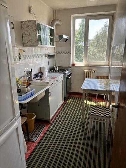 Apartament cu 3 camere decomandat în Brâncoveanu