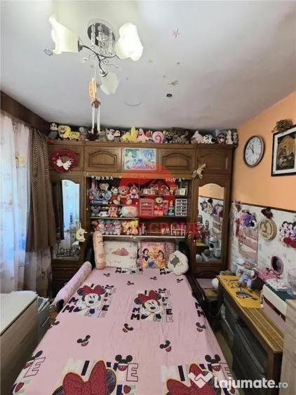 Apartament cu 3 camere decomandat în Est