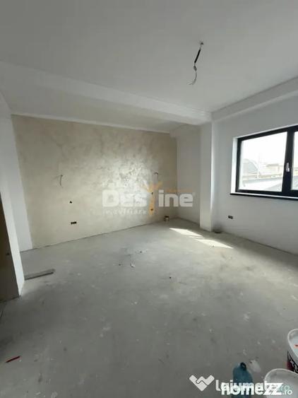 Casă cu 4 camere cu Teren 400 Mp în Central